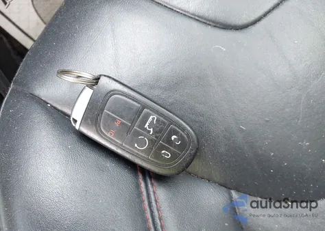 2014 Jeep Cherokee Trailhawk z USA, uszkodzony, nr VIN 1C4PJMBS8EW252634